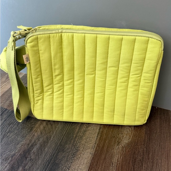 BEIS Handbags - BEIS The Clutch in Play Date